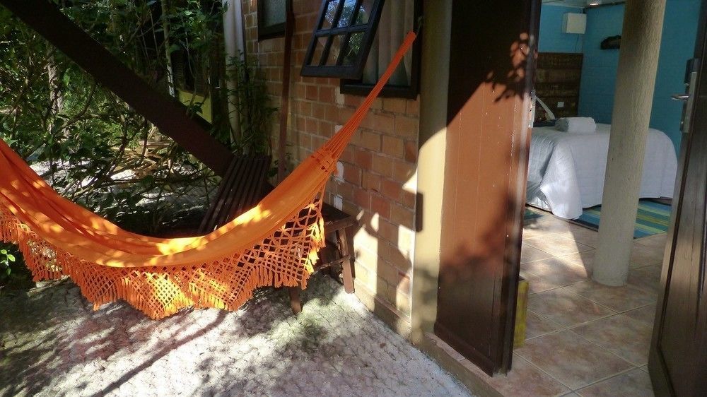 Grajagan Surf Resort Ilha do Mel Exterior foto